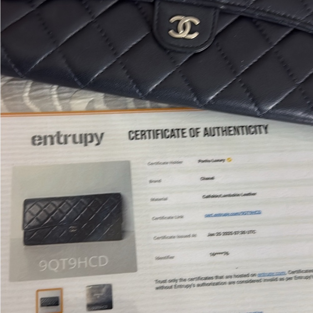 CHANEL Navy Blue Quilted Lambskin Classic Flap Wallet Silver CC - Picture 13 of 16